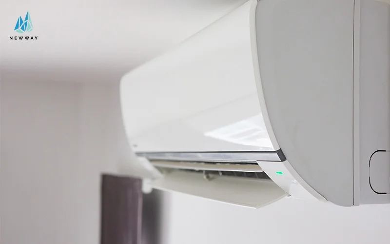 A mitsubishi aircon with blinking light